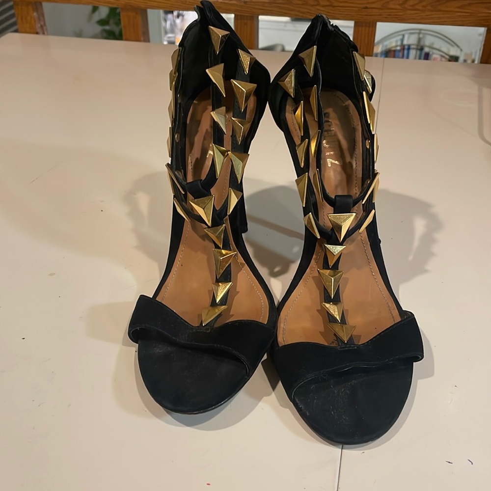 Schutz black and gold open toed heels